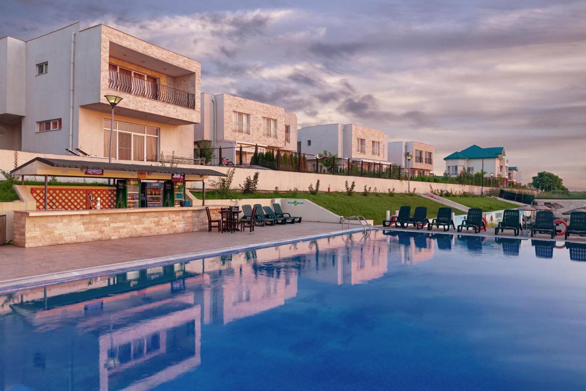 Single Room A503 Stayinn By Cosmopolis Stefanestii de Jos Exterior photo
